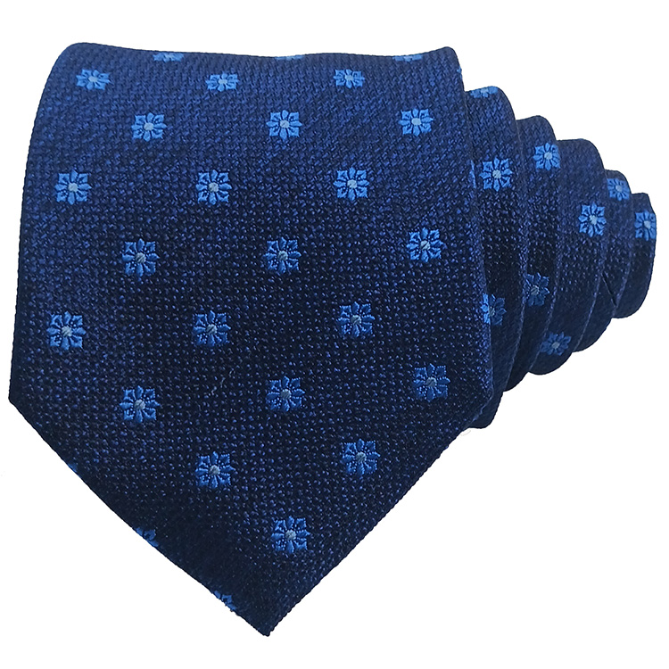 Gravata-azul-marinho-com-flores-azuis-(3).jpg