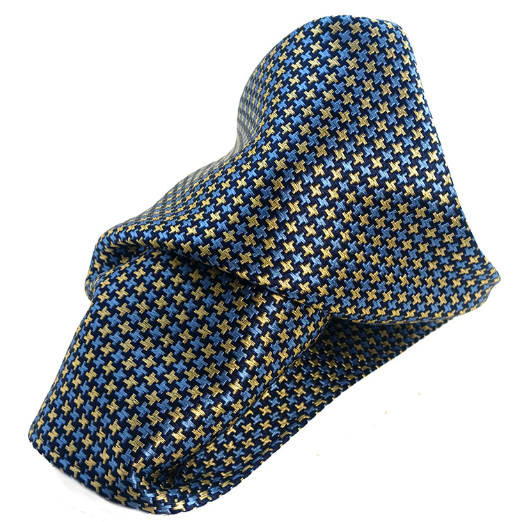 Lenço-azul-ceu-com-padrão-(3).jpg