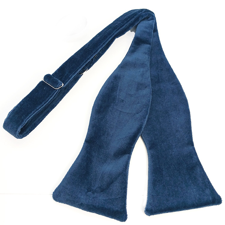 Selftie-veludo-azul--claro.jpg